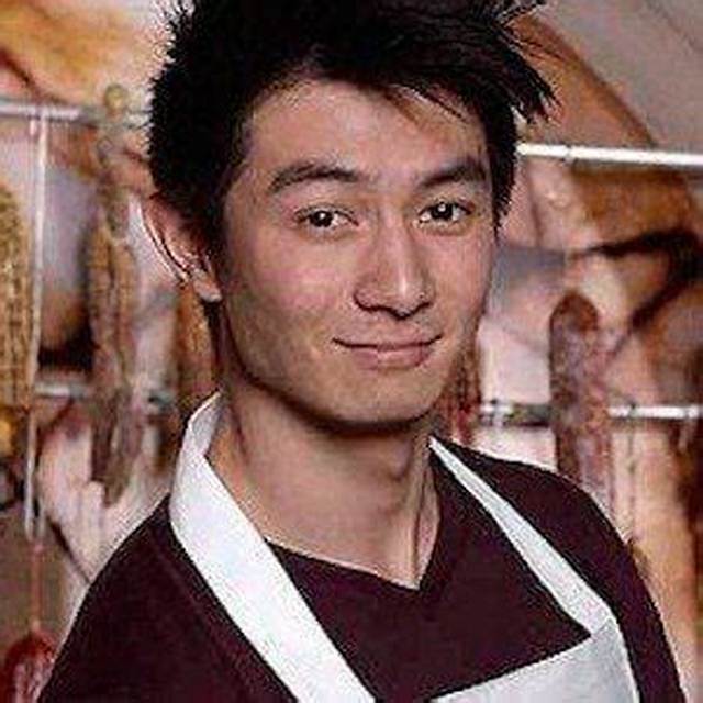 Reynold Poernomo Wiki, Age, Height, Net Worth, Girlfriend, Desserts