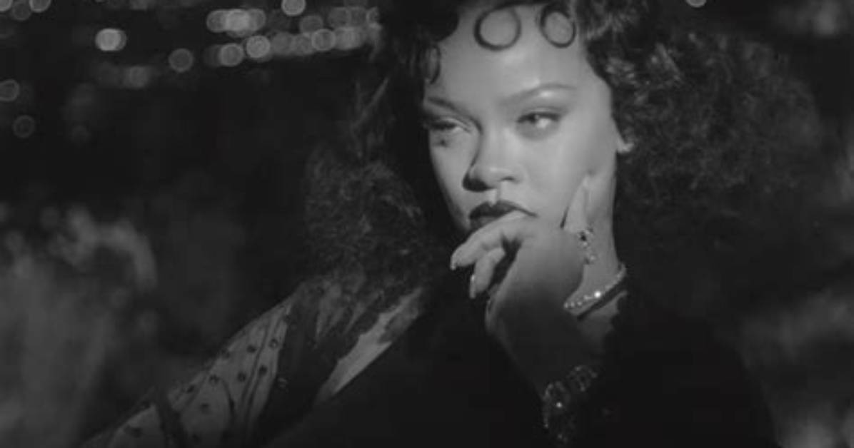 Rihanna's Swoopy Bob Embodies Old Hollywood Glamour