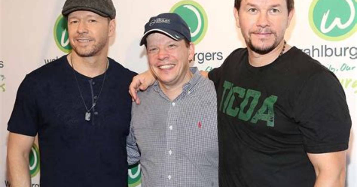 Robert Wahlberg Bio, Wiki, Age, Height, Family, Siblings, Wife, Children, Net Worth, and Movies