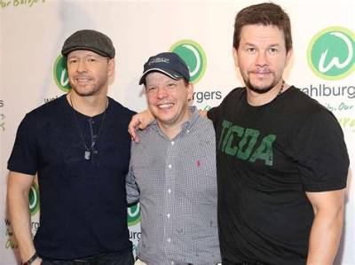 Robert Wahlberg Bio, Wiki, Age, Height, Family, Siblings, Wife, Children, Net Worth, and Movies