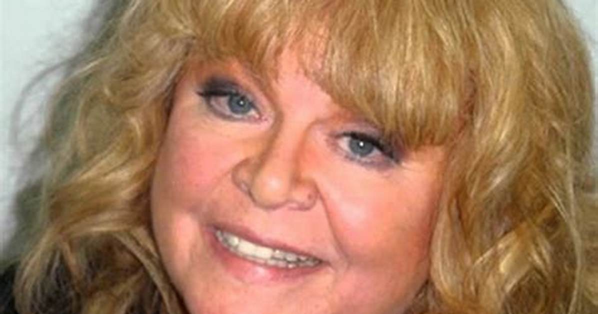 Sally Struthers Height, Weight, Measurements, Bra Size, Shoe Size