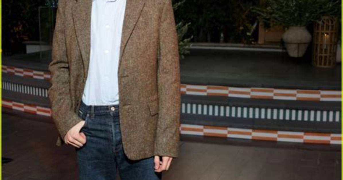 Sam Nivola Celebrity News and Gossip | Entertainment, Photos and Videos | Just Jared: Celebrity News and Gossip