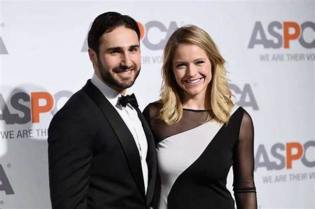 Sara Haines Net Worth, Husband, Ig, Age, Bio