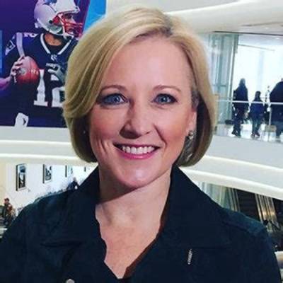 Sarah Bloomquist Net Worth, Earnings, Married, Children