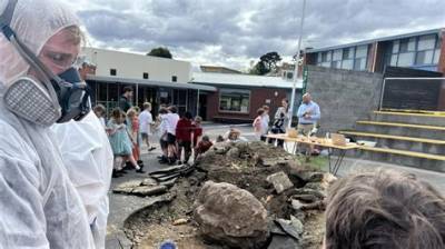 School’s Meteorite Landing Simulation Sends Thousands into a Panic