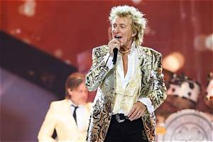 See Rod Stewart Live on Tour!