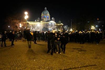 Serbian Police Detain 38 People Protesting over ‘Unfair’ Election | Europe