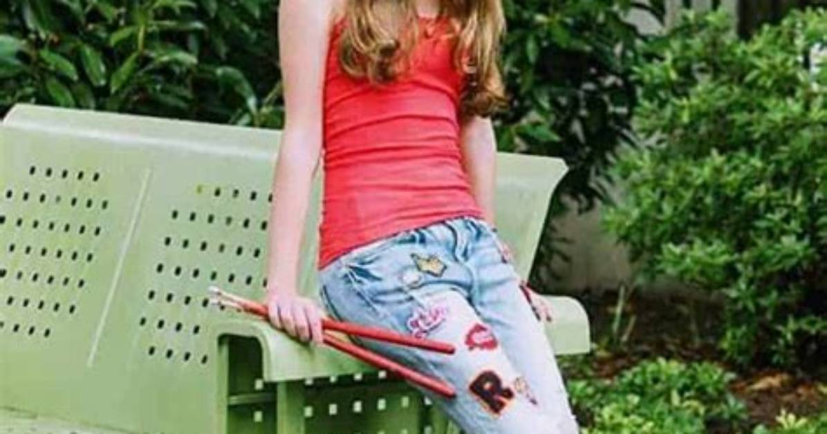Simone Lockhart Height, Weight, Net Worth, Age, Birthday, Wikipedia, Who, Nationality, Biography