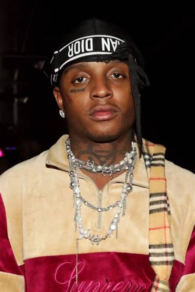 Ski Mask the Slump God Fans Attack Person Dissing Xxxtentacion