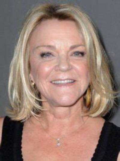 Stephanie Faracy Bio, Age, Family, Net Worth, Husband, Movies & Height