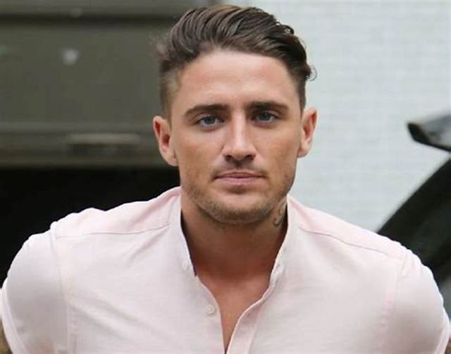 Stephen Bear Net Worth: How Much Does He Worth?