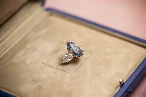 Storia, Costo Del Blue Royal