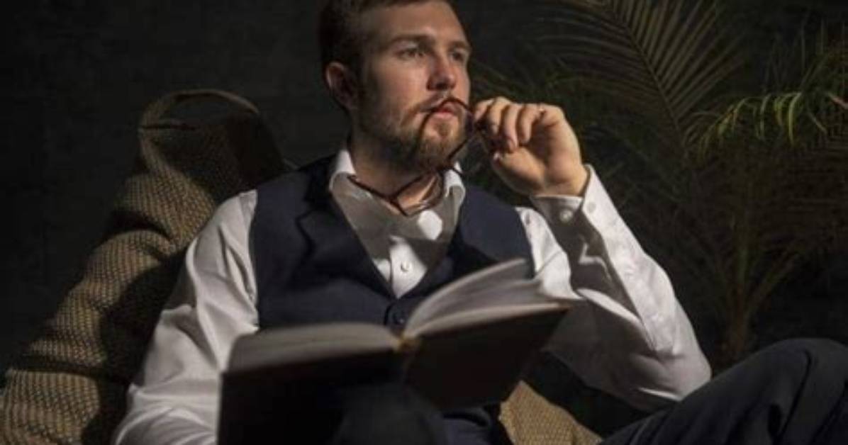 The 10 Best Entrepreneur Biographies of Millionaires (2024)