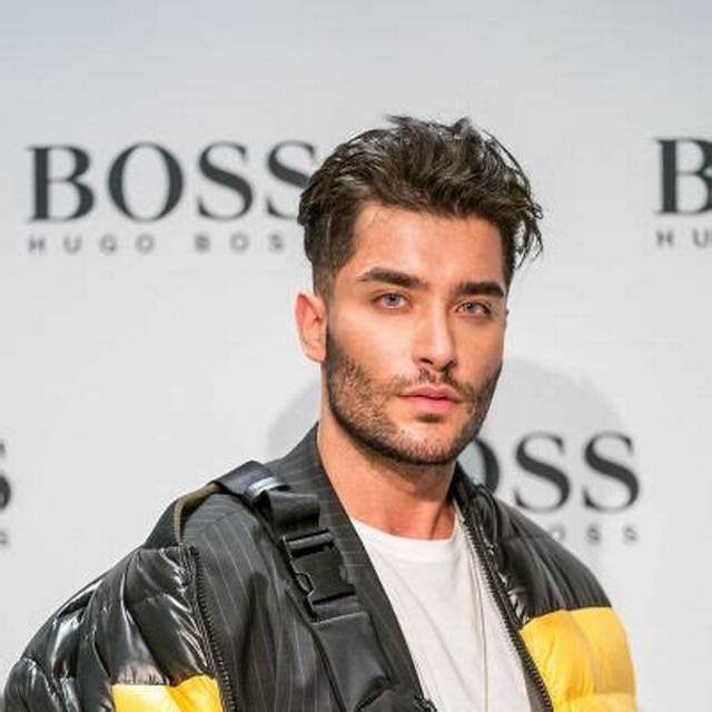Toni Mahfud Bio: Brother, Ethnicity, Age, Height, Family. Gay?