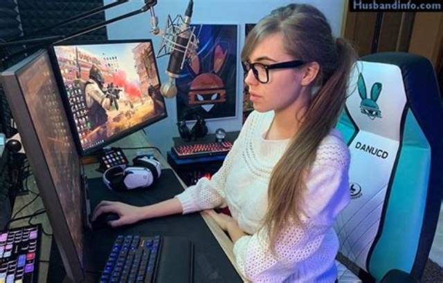 Twitch: Danucd Age, Biography Height, Boyfriend, Instagram, Real Name