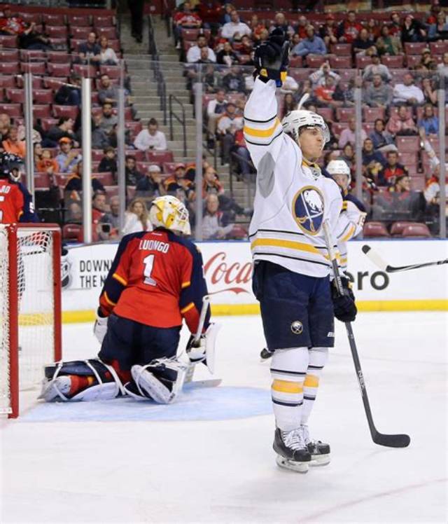 Tyler Ennis Height, Weight, Net Worth, Age, Birthday, Wikipedia, Who, Instagram, Biography