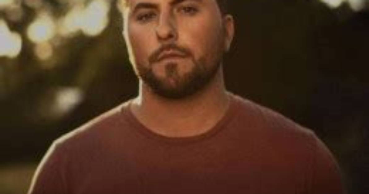 Tyler Farr Bio, Wiki, Age, Height, Wife, Children, Songs, Tours, Net Worth