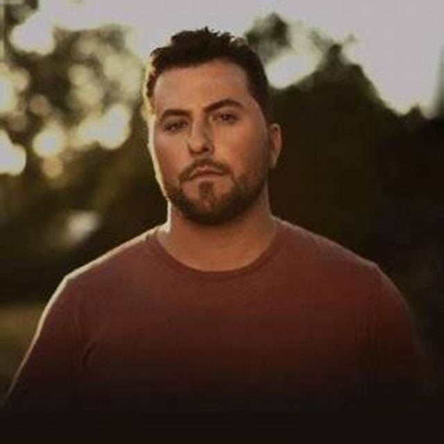 Tyler Farr Bio, Wiki, Age, Height, Wife, Children, Songs, Tours, Net Worth