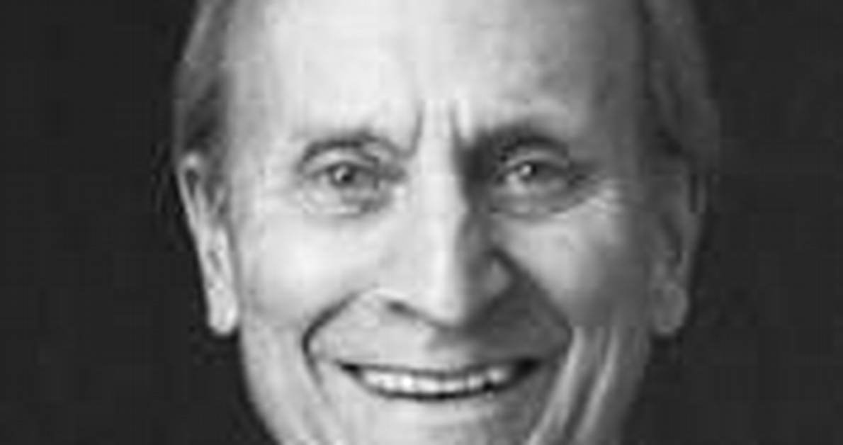 Warren Hoge Obituary