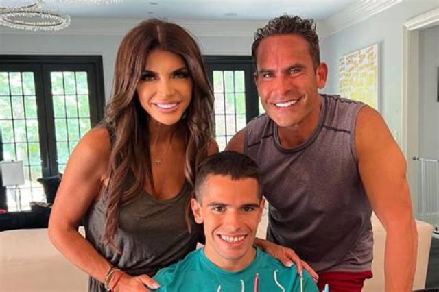 What Is Louie Ruelas Ethnicity? Son Wife and Family