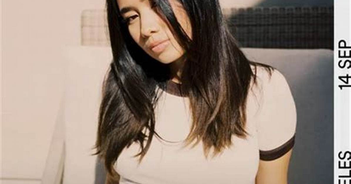 Who Are Niki Zefanya Parents? Meet the Family of 88Rising Coachella Singer on Instagram