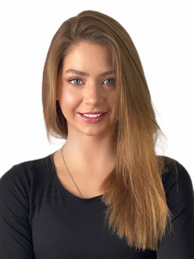 Who Are Oleksandra Nazarova Parents? Boyfriend Net Worth Instagram Details of the Ice Dancer