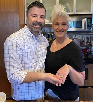 Who Is Anne Burrell’s Partner Koren Grieveson?