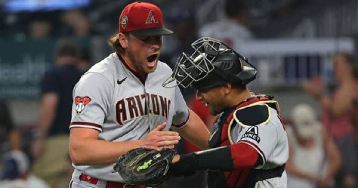 Who Is Arizona Kevin Ginkel Girlfriend? His Relationship, Parents, Salary, Net Worth, Jersey