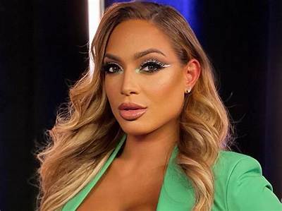 Who Is Elektra Lopez? Facts to Know About Wwe Wrestler