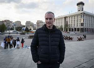Who Is Igor Volobuev from Gazprombank and What Did He Say About Vladislav Avayev?