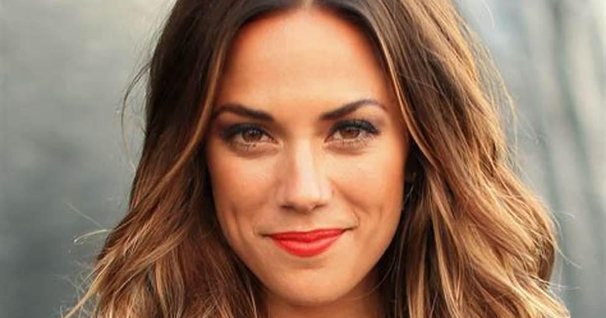 Who Is Jana Kramer? Jana Kramer Life Story, Biography, Facts, Net Worth, Ethnicity, Dating, Married, Husband, Age, Wiki, Parents, Height, Albums, News
