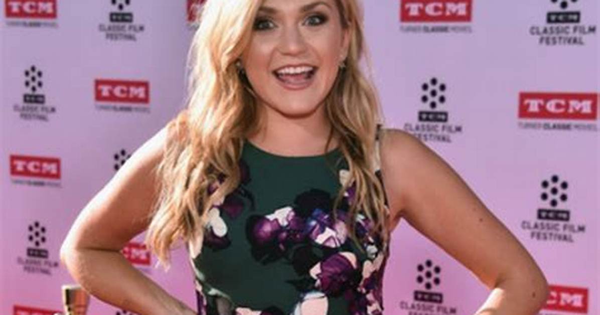 Who Is Jessica Lowe? Wiki: Age, Height, Boyfriend, Net Worth