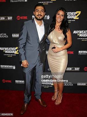 Who Is Josesito Lopez Wife?