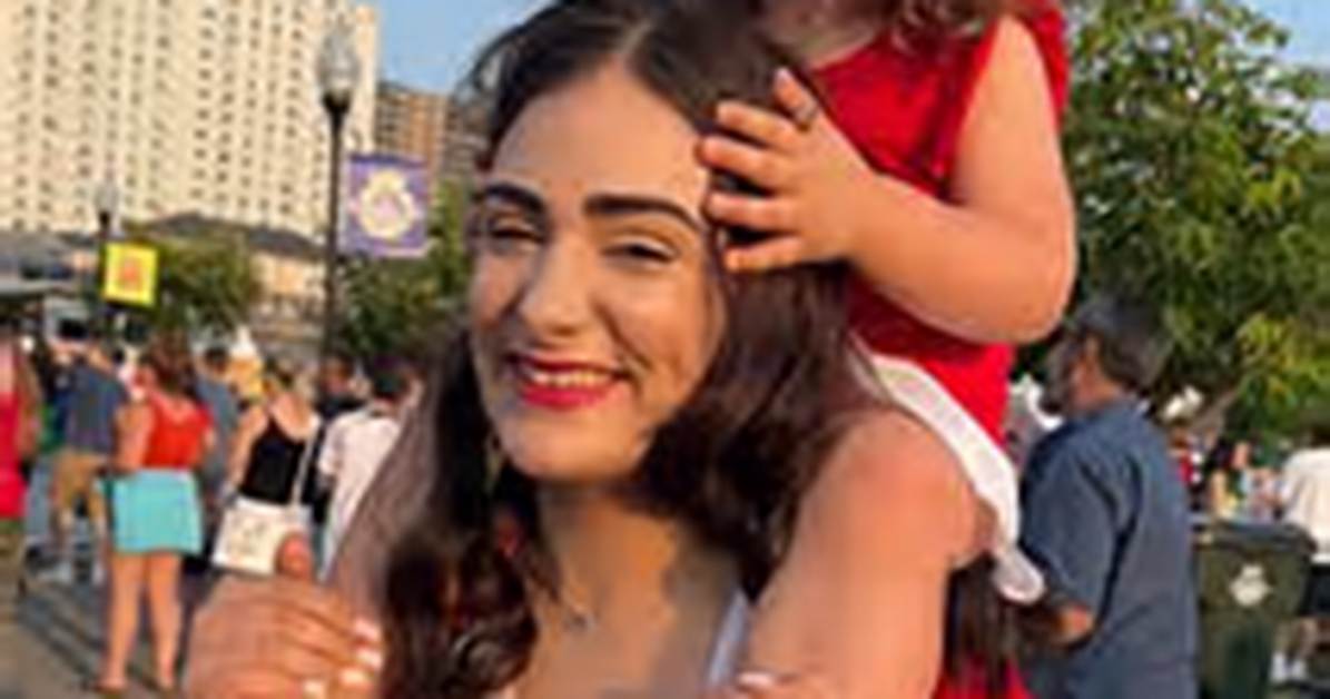Who Is Veronica Correia? Portugese Fan Threw 36G Bra at Drake During It’s All a Blur Concert