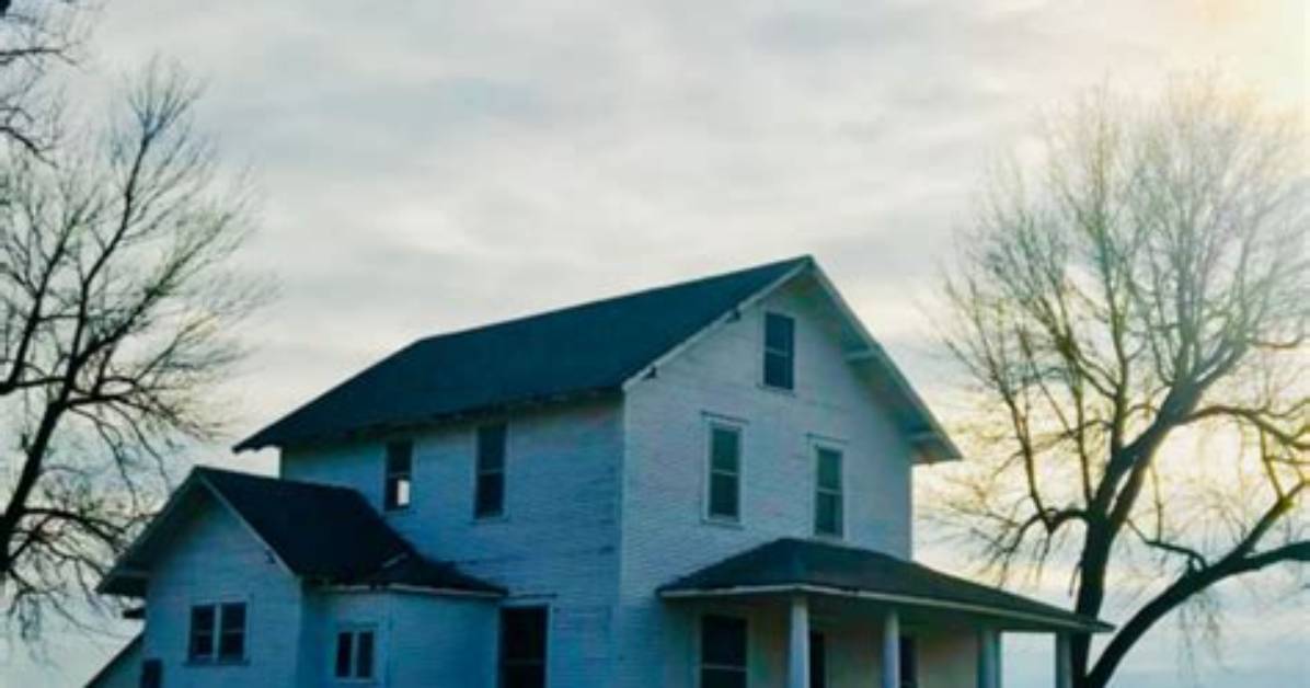 Why Do Old Houses Have Connecting Bedrooms?