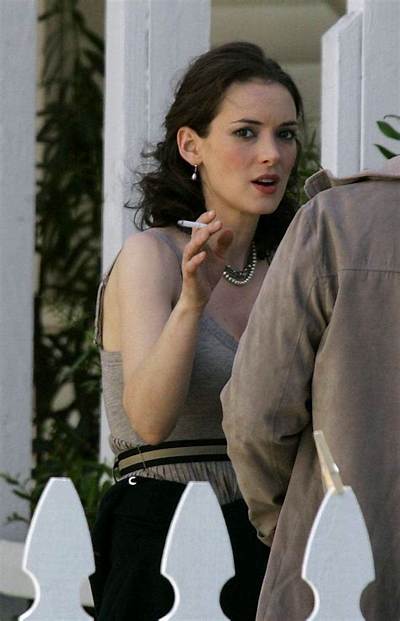 Winona Ryder Smoking: a Comprehensive Look at Her Journey and Influence