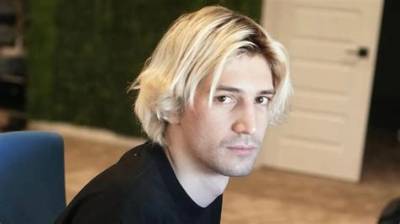 XQc Net Worth; Know All About How Much This Twitch & Youtuber Makes