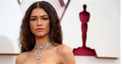 Zendaya Wore $6 Million Worth of Diamonds for the Oscars; What Is Her Net Worth in 2021?